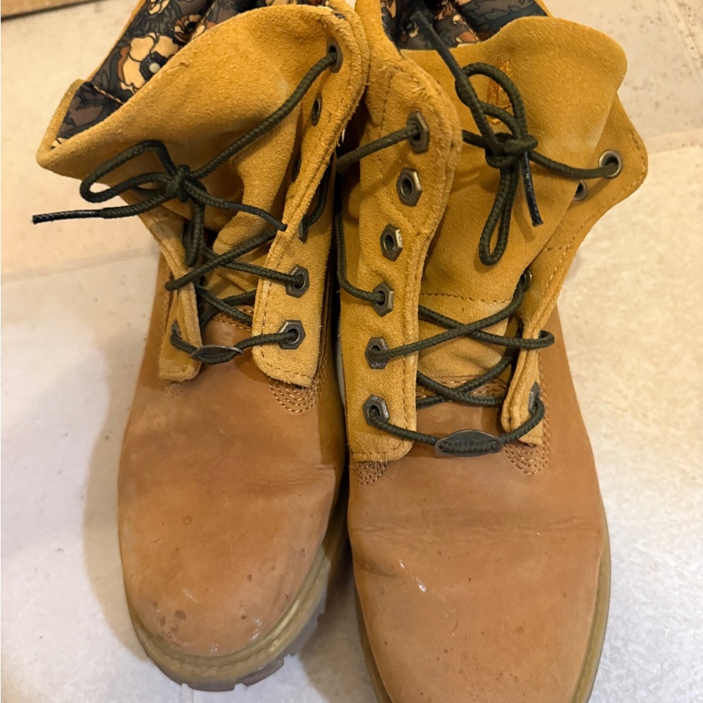 Timberland Tan and Yellow Ankle Booties with Nubuck Finish